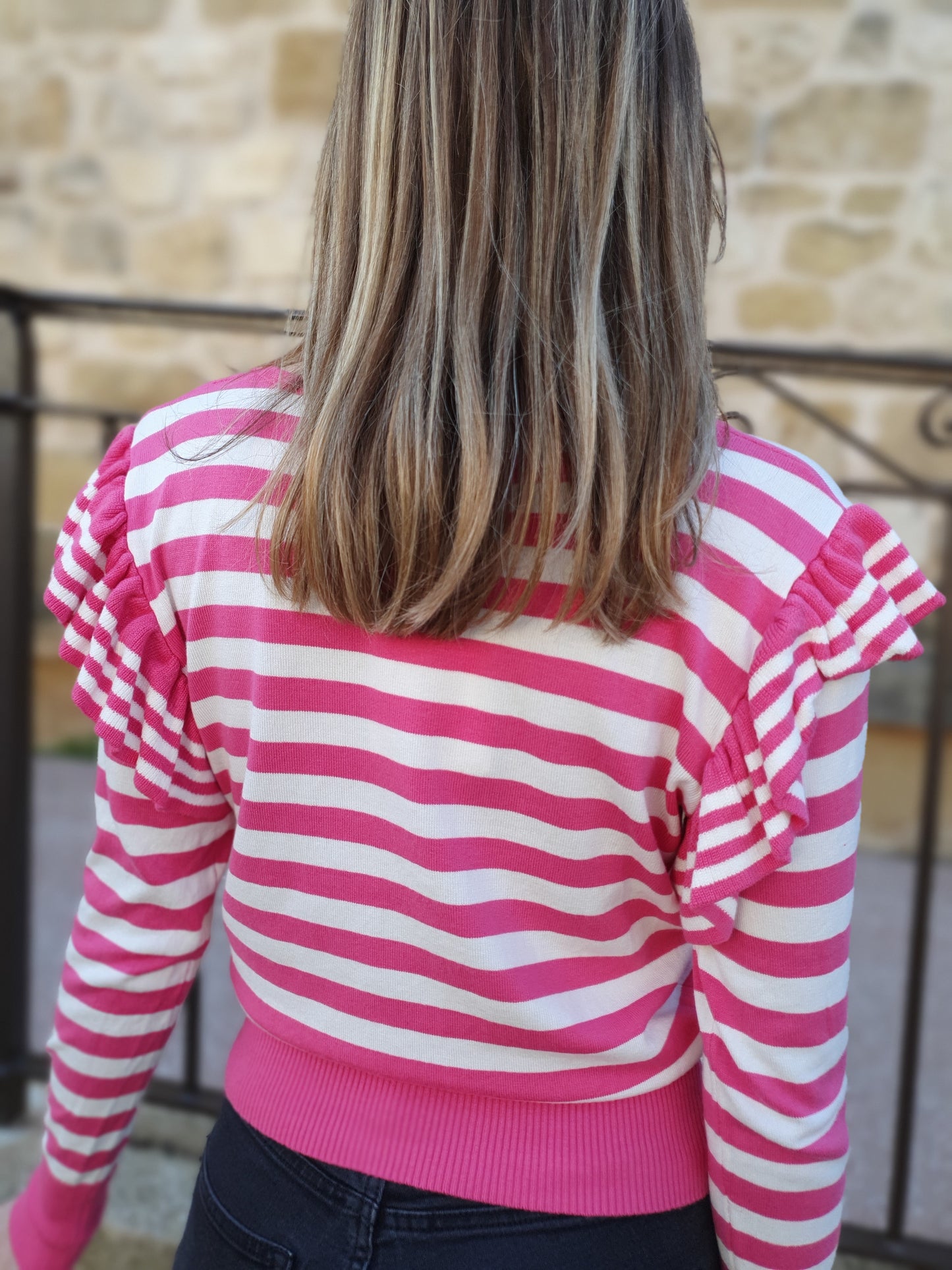 Pull fin marinière rose à volants (dernière unité en stock)