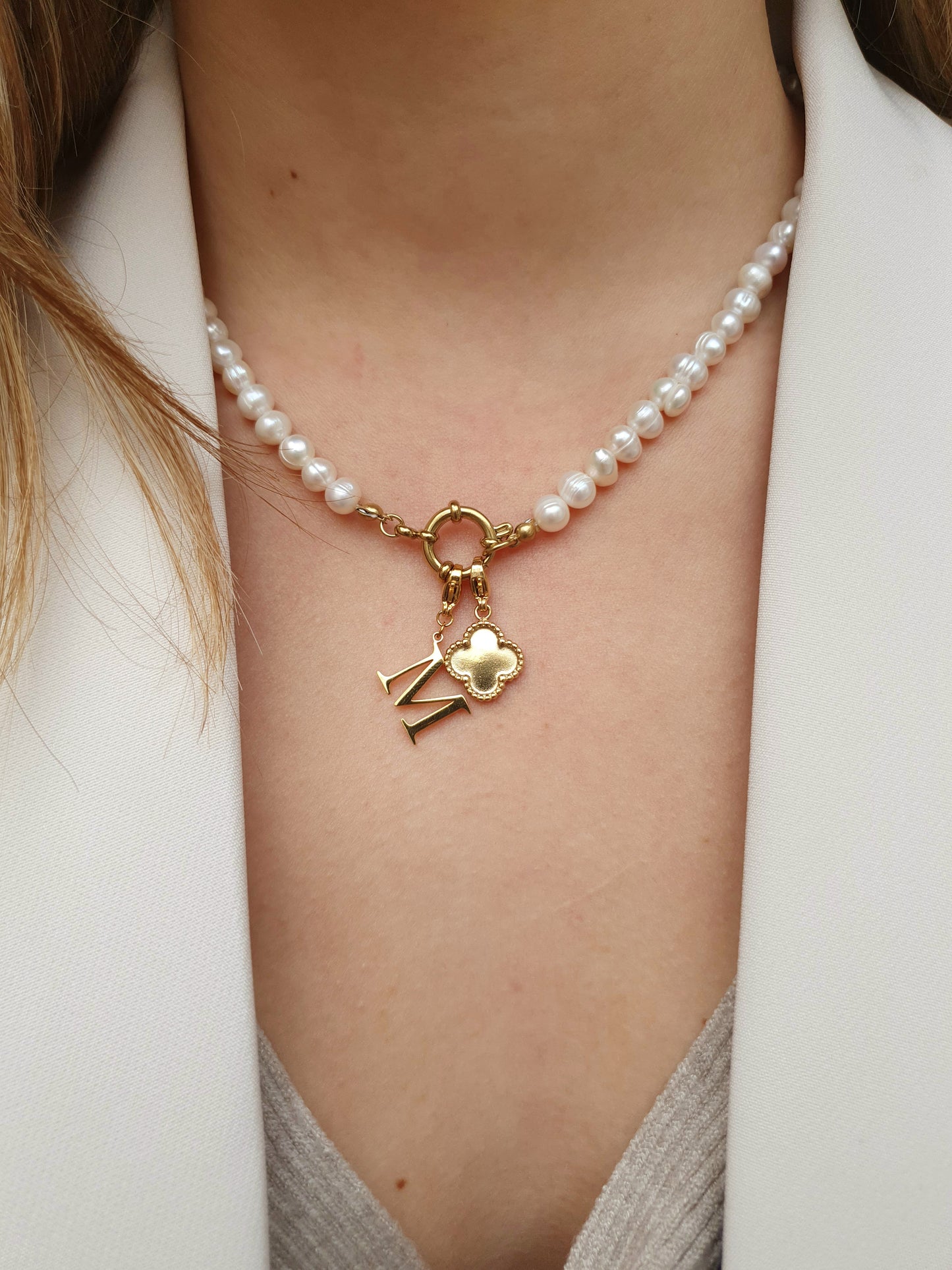 Collier en perles d'eau douce (personnalisable) - doré
