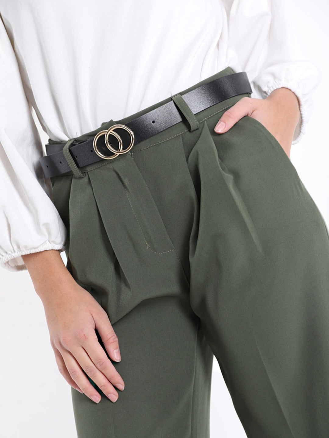 Pantalon taille haute vert avec ceinture