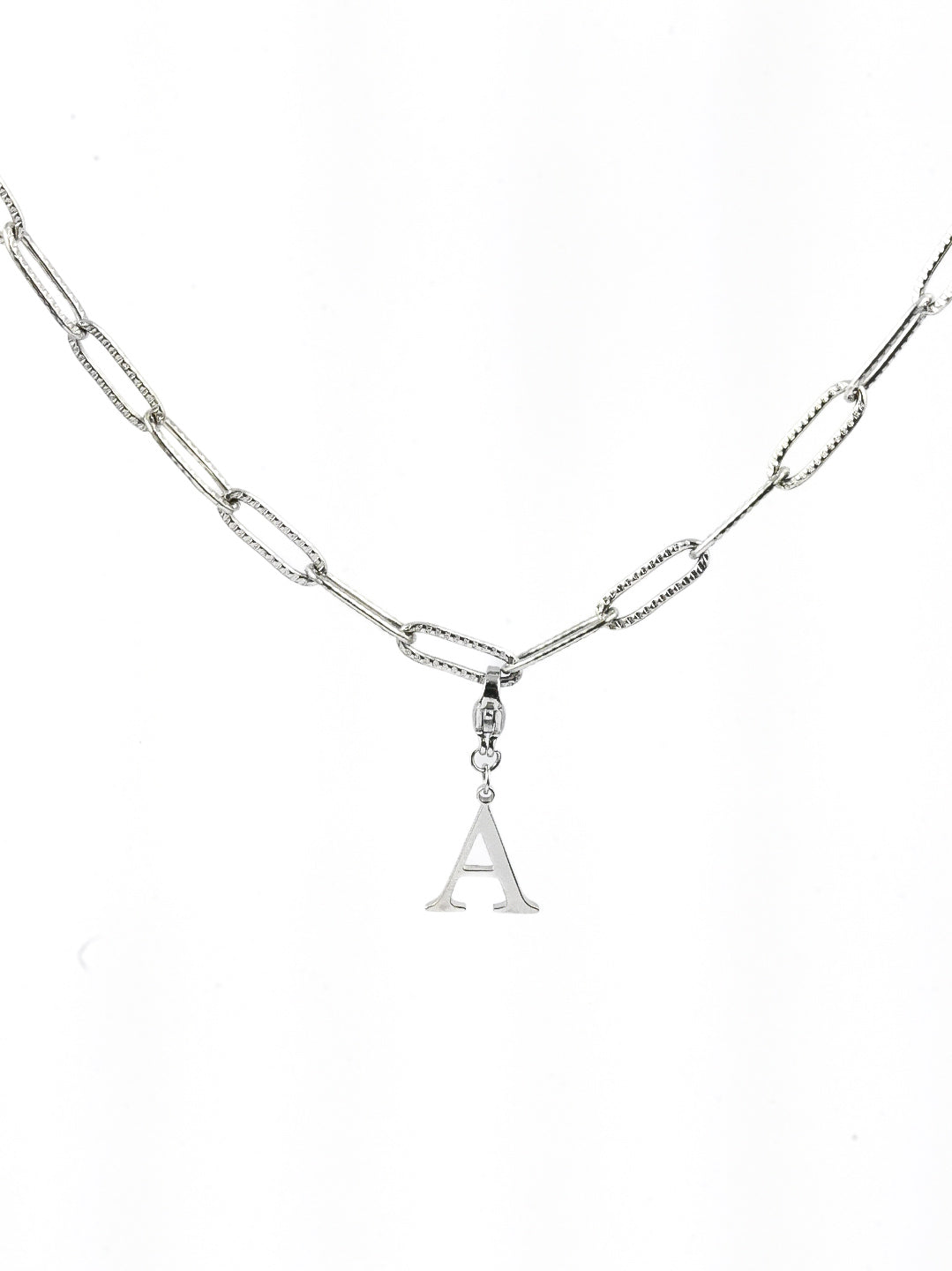 Collier initiale maillons striés - argenté