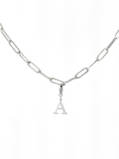Collier initiale maillons striés - argenté